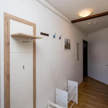 95qm - 4 Personen - Einfache Austattung Apartment *