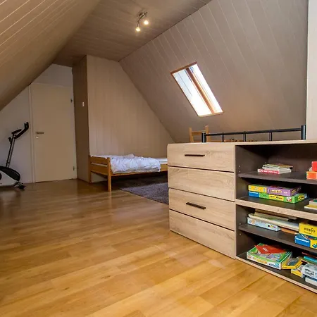 95qm - 4 Personen - Einfache Austattung Apartment