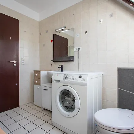 Apartment 95qm - 4 Personen - Einfache Austattung