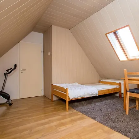 95qm - 4 Personen - Einfache Austattung Apartment Leipzig